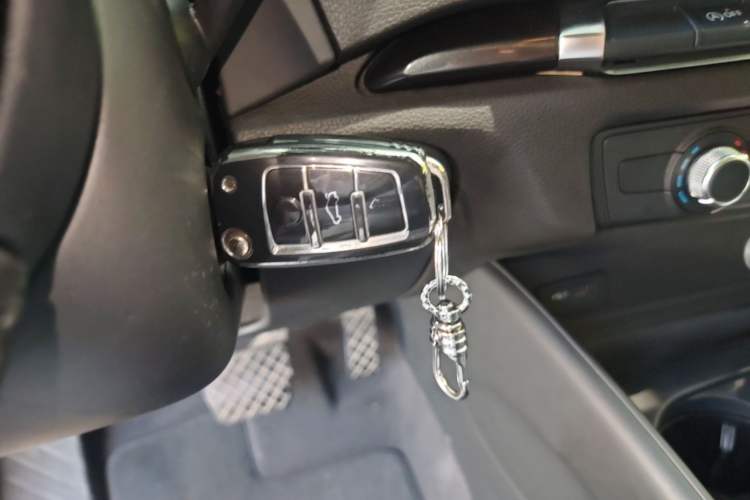 Used Audi A3 2017 Sportback 35 TFSI Fashion Model Vehicle Key