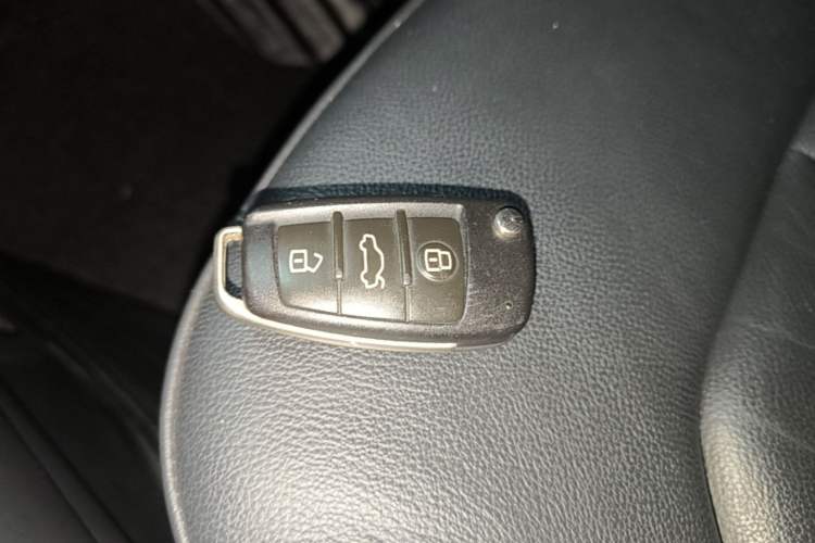 Used Audi A3 2017 Sportback 35 TFSI Style Edition Vehicle Key