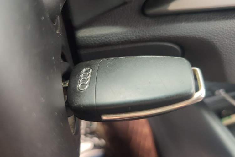 Used Audi A3 2017 Limousine 35 TFSI Ambition Edition Vehicle Key
