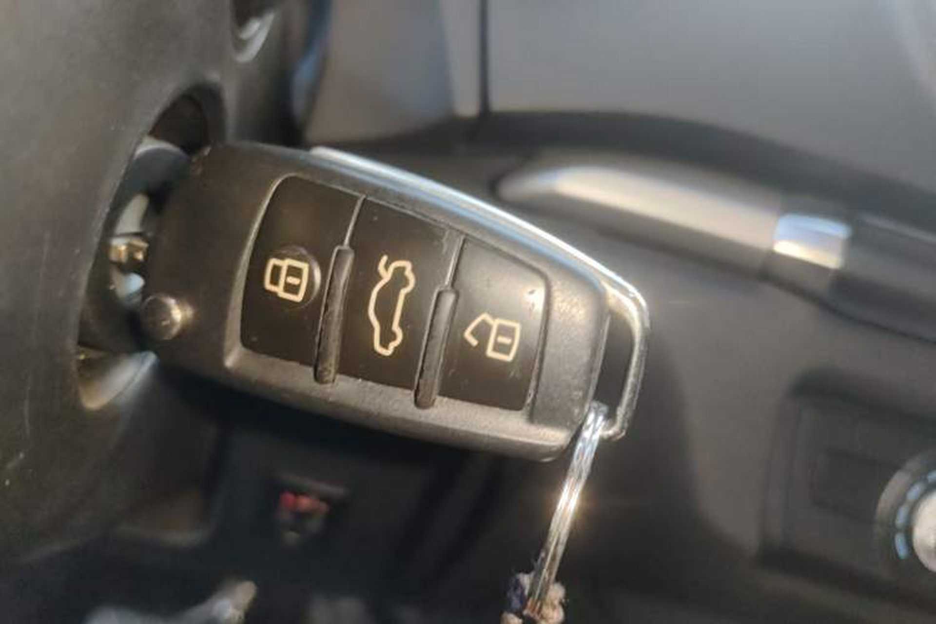 Used Audi A3 2017 Sportback 35 TFSI Ambition Edition Vehicle Key