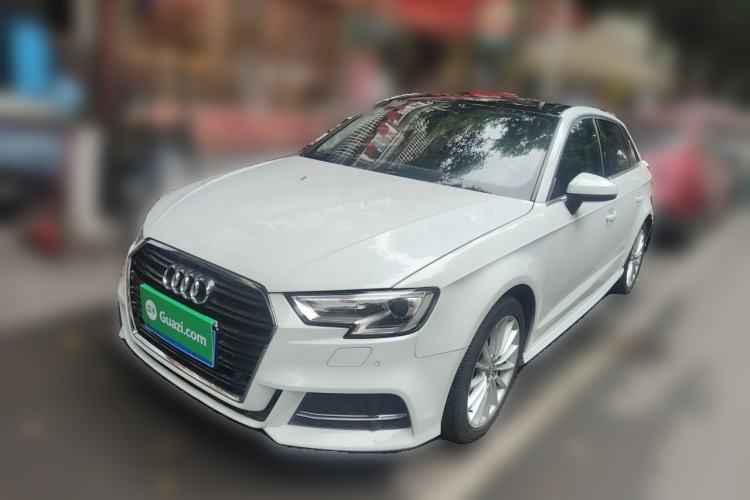 Used Audi A3 2017 Sportback 35 TFSI Fashion Model Guazi used car, China used car export, Used car for sale, Used cars, Cheapest cars for sale