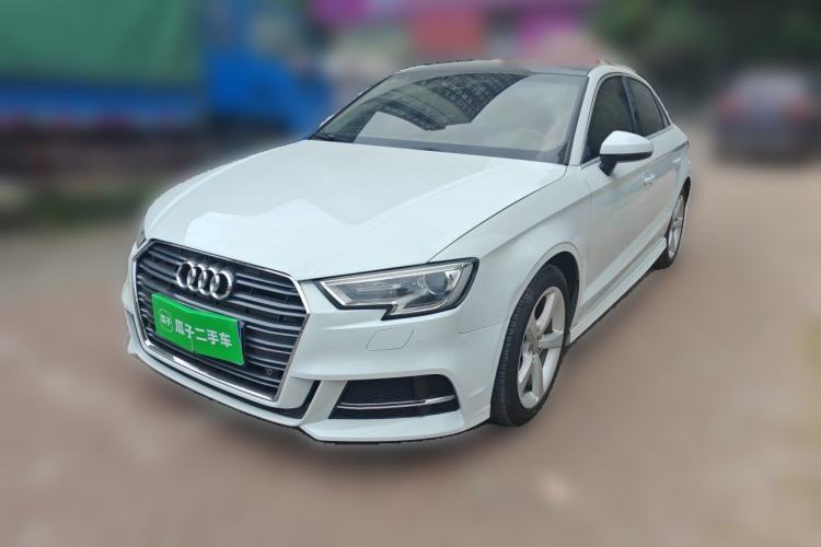 Used Audi A3 2017 Limousine 35 TFSI Fashion Model Guazi used car, China used car export, Used car for sale, Used cars, Cheapest cars for sale