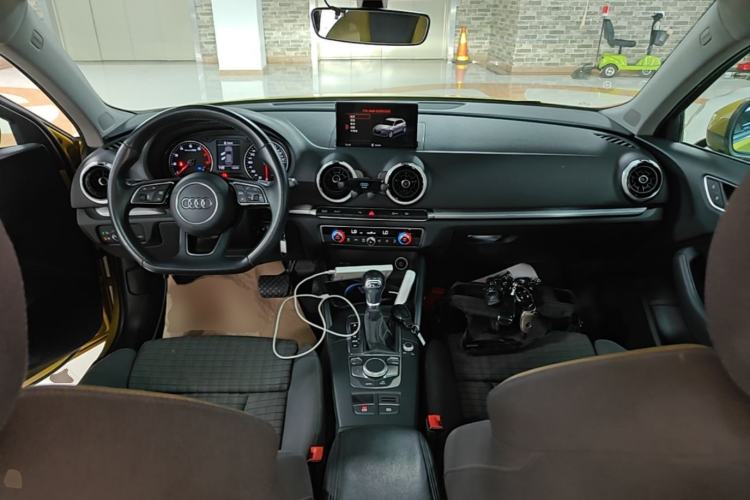Used Audi A3 2017 Sportback 35 TFSI Sport Edition Center Console
