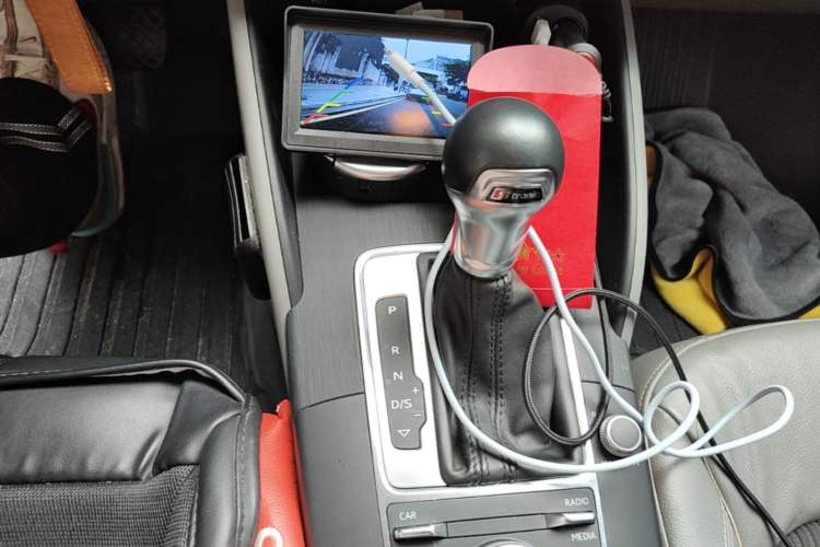 Used Audi A3 2017 Limousine 35 TFSI Fashion Model Gear Lever