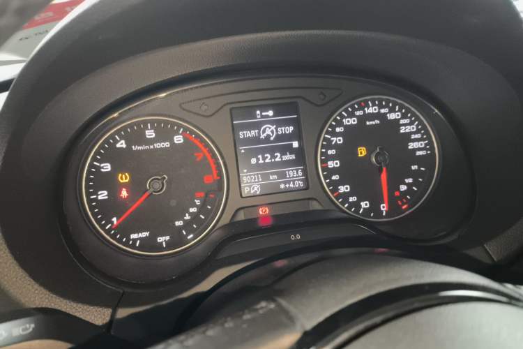 Used Audi A3 2017 Limousine 40 TFSI Style Edition Instrument Cluster