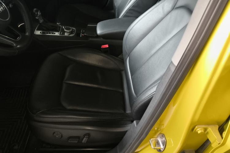 Used Audi A3 2017 Limousine 40 TFSI Style Edition Left Front Seat