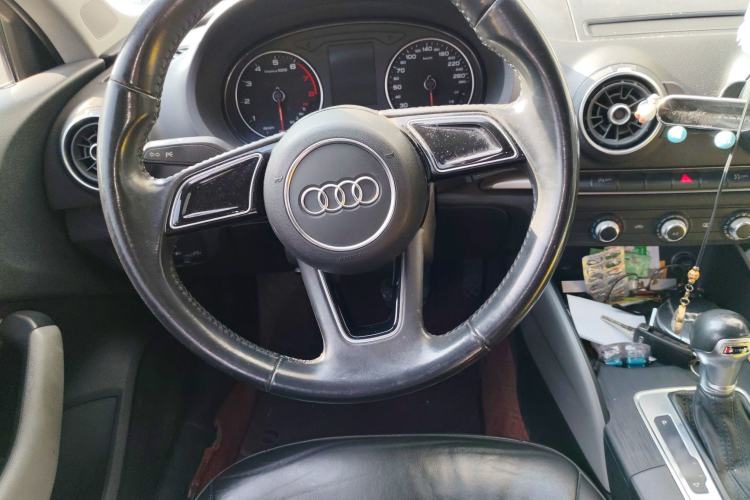 Used Audi A3 2017 Limousine 35 TFSI Ambition Edition Steering Wheel