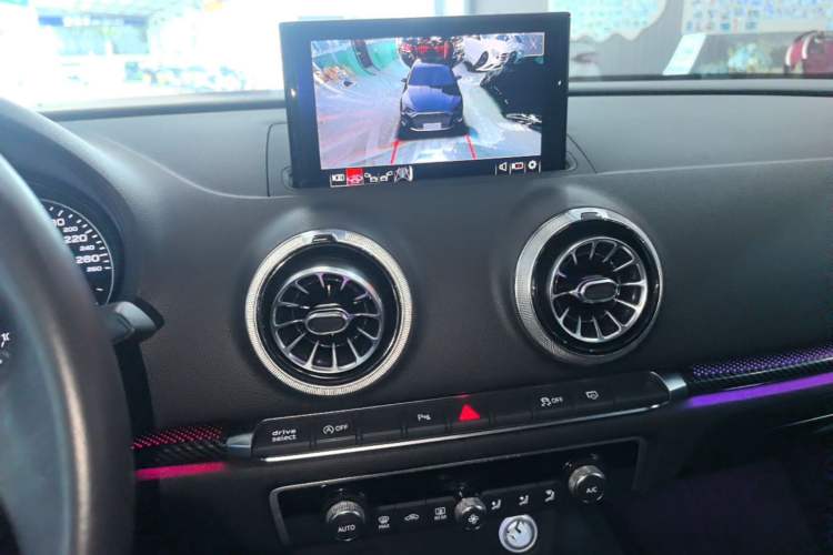Used Audi A3 2018 30th Anniversary Edition Limousine 35 TFSI Sport Model Audio And AC Panel
