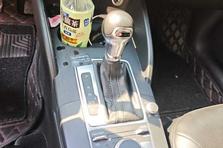 Used Audi A3 2018 30th Anniversary Edition Limousine 35 TFSI Ambition Model Gear Lever