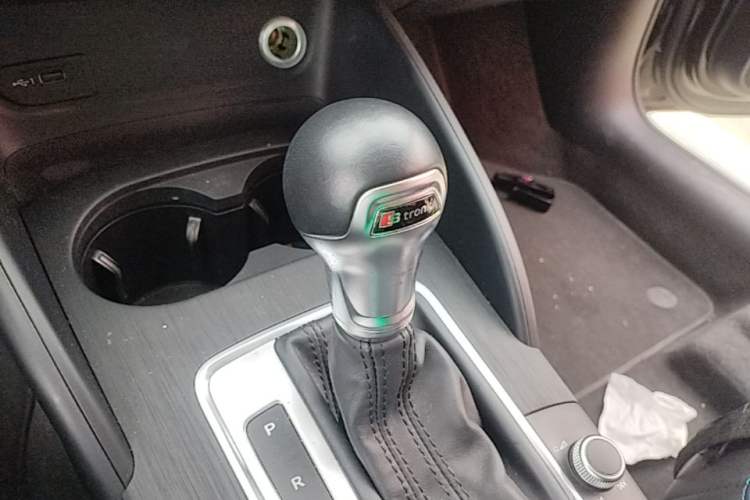Used Audi A3 2018 30th Anniversary Edition Sportback 35 TFSI Fashion Model Gear Lever
