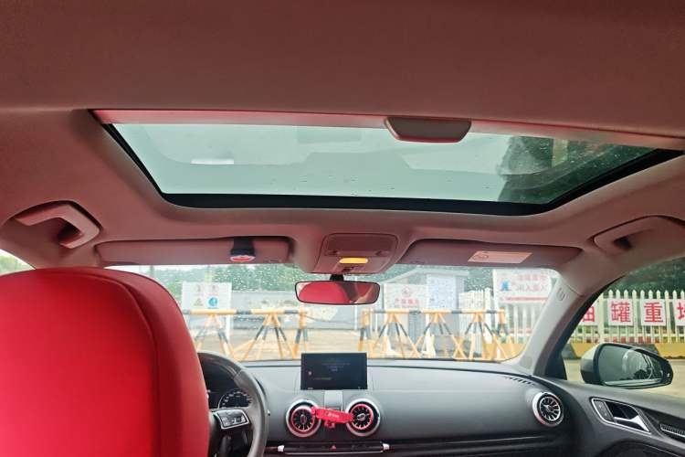 Used Audi A3 2018 30th Anniversary Edition Limousine 35 TFSI Fashion Model Headliner