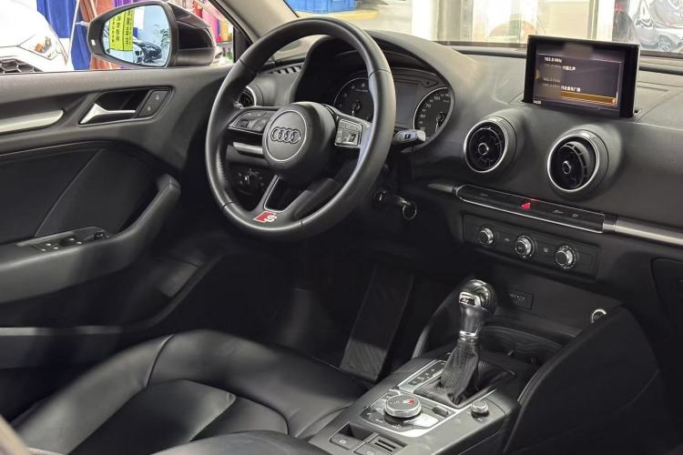 Used Audi A3 2018 30th Anniversary Edition Limousine 35 TFSI Ambition Model Interior 2