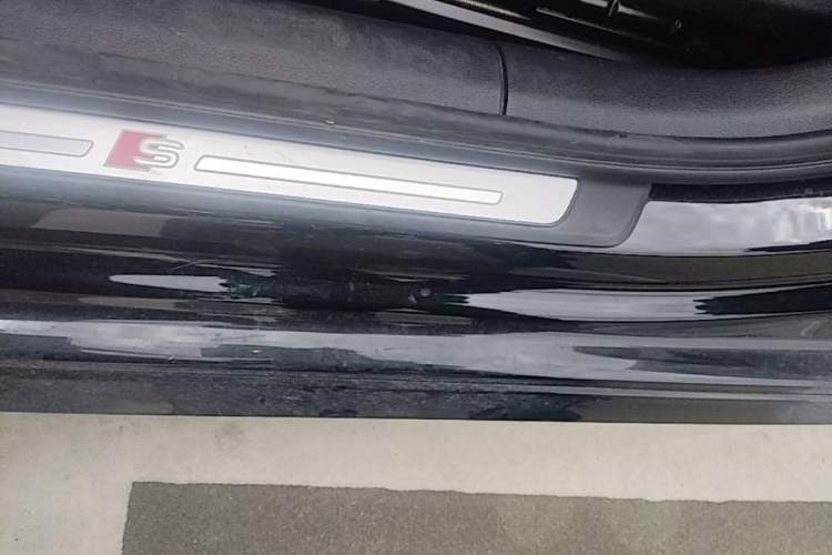 Used Audi A3 2018 30th Anniversary Edition Sportback 35 TFSI Fashion Model Left Side Sill