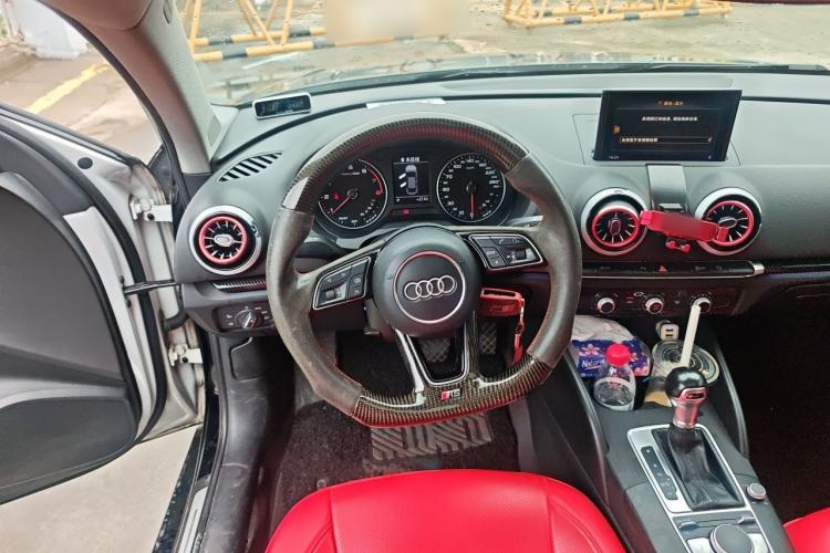 Used Audi A3 2018 30th Anniversary Edition Limousine 35 TFSI Fashion Model Steering Wheel