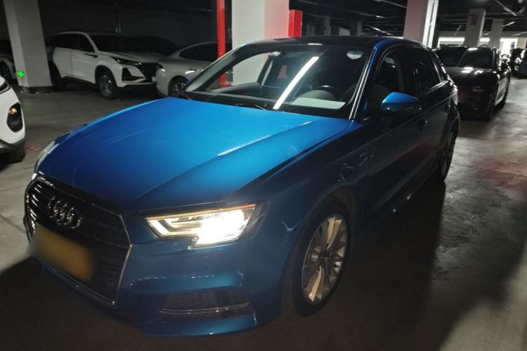 Used Audi A3 2018 30th Anniversary Edition Sportback 35 TFSI Fashion Model Guazi used car, China used car export, Used car for sale, Used cars, Cheapest cars for sale