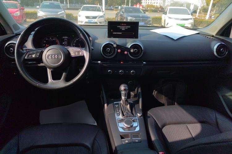 Used Audi A3 2018 30th Anniversary Edition Limousine 35 TFSI Fashion Model Center Console
