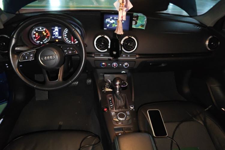 Used Audi A3 2018 30th Anniversary Edition Limousine 35 TFSI Fashion Model Center Console