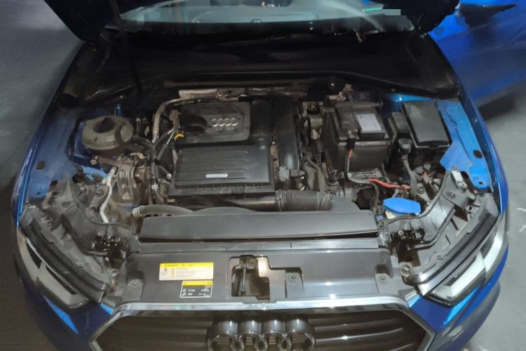 Used Audi A3 2018 30th Anniversary Edition Limousine 35 TFSI Fashion Model Engine Bay