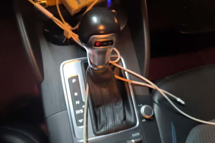 Used Audi A3 2018 30th Anniversary Edition Limousine 35 TFSI Fashion Model Gear Lever