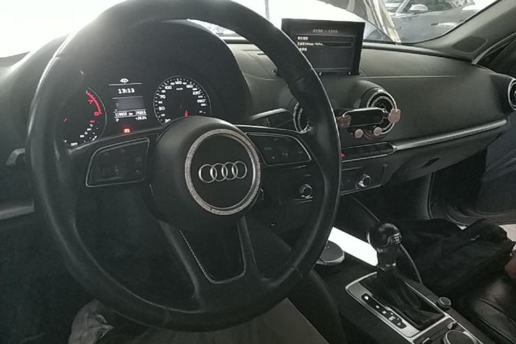 Used Audi A3 2018 30th Anniversary Edition Limousine 35 TFSI Ambition Model Center Console
