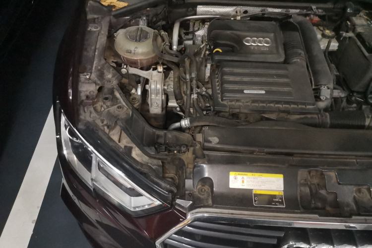 Used Audi A3 2018 30th Anniversary Edition Sportback 35 TFSI Fashion Model Engine Bay Right