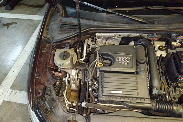 Used Audi A3 2018 30th Anniversary Edition Sportback 35 TFSI Sport Model Engine Bay Right