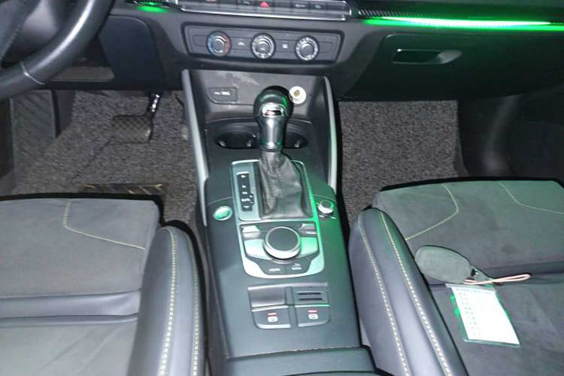 Used Audi A3 2018 30th Anniversary Edition Sportback 35 TFSI Fashion Model Gear Lever