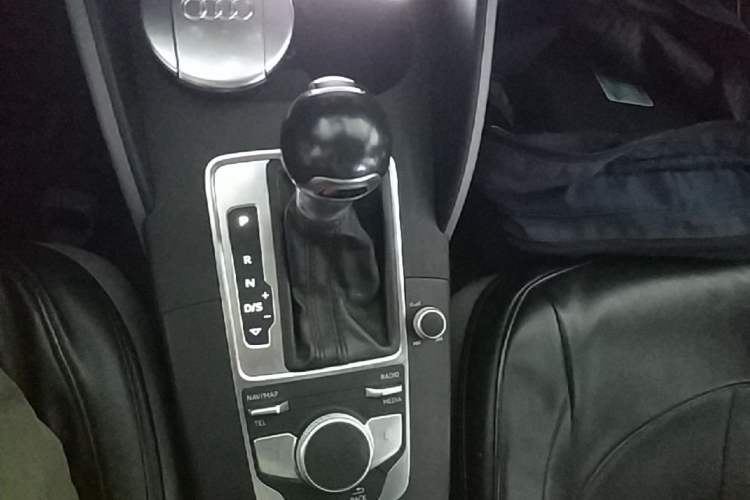 Used Audi A3 2018 30th Anniversary Edition Limousine 35 TFSI Ambition Model Gear Lever