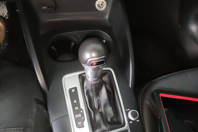 Used Audi A3 2018 30th Anniversary Edition Sportback 35 TFSI Fashion Model Gear Lever