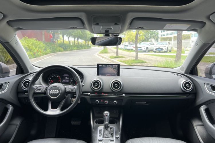 Used Audi A3 2018 30th Anniversary Edition Sportback 35 TFSI Fashion Model Interior 3