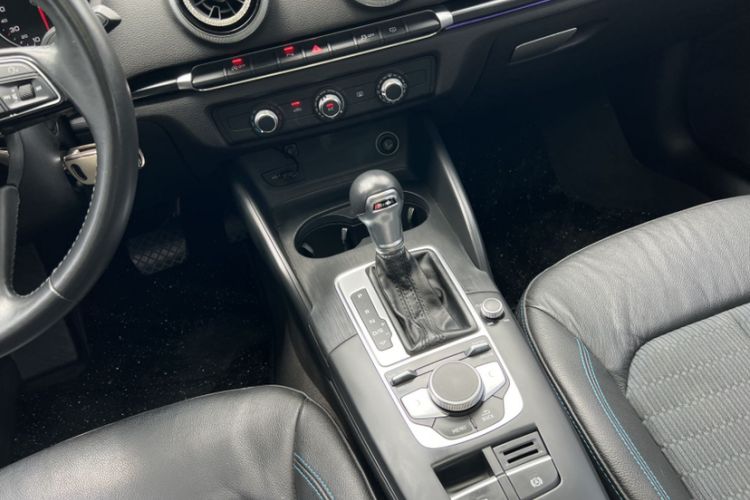 Used Audi A3 2018 30th Anniversary Edition Sportback 35 TFSI Fashion Model Interior 4