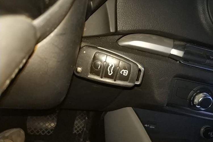Used Audi A3 2018 30th Anniversary Edition Limousine 35 TFSI Ambition Model Vehicle Key