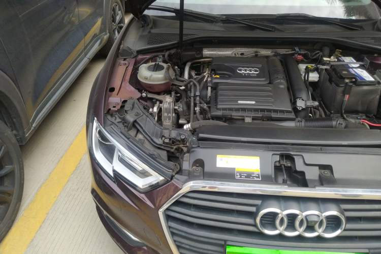 Used Audi A3 2018 30th Anniversary Edition Limousine 35 TFSI Ambition Model Engine Bay Right