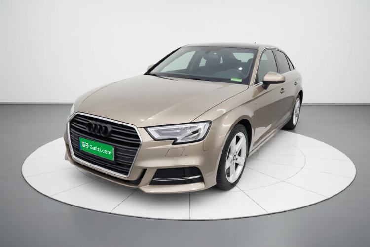 Used Audi A3 2018 30th Anniversary Edition Sportback 35 TFSI Fashion Model Guazi used car, China used car export, Used car for sale, Used cars, Cheapest cars for sale