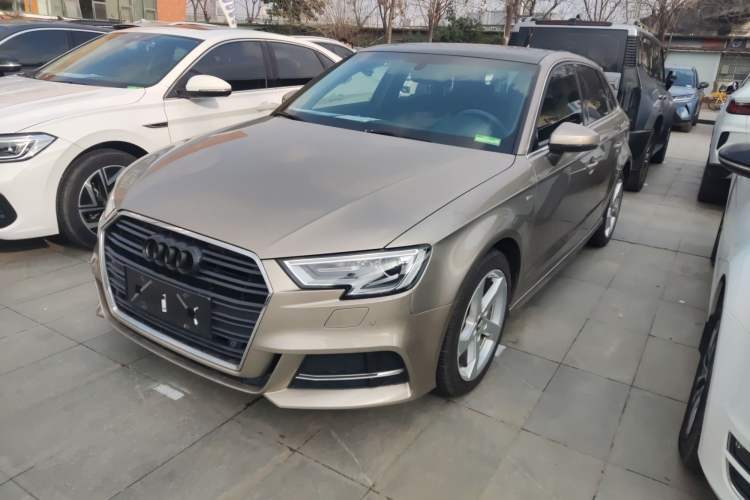 Used Audi A3 2018 30th Anniversary Edition Sportback 35 TFSI Fashion Model Guazi used car, China used car export, Used car for sale, Used  cars, Cheapest cars for sale