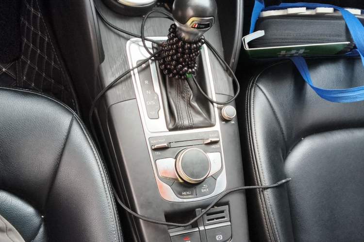 Used Audi A3 2018 30th Anniversary Edition Limousine 35 TFSI Ambition Model Gear Lever