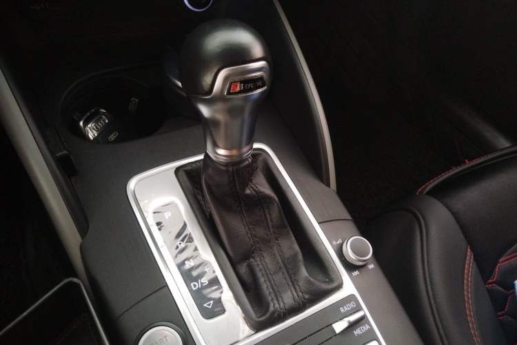 Used Audi A3 2018 30th Anniversary Edition Limousine 35 TFSI Fashion Model Gear Lever