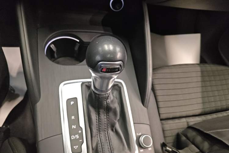 Used Audi A3 2018 30th Anniversary Edition Limousine 35 TFSI Sport Model Gear Lever