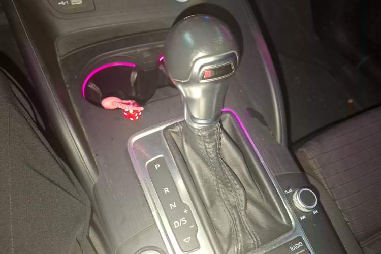 Used Audi A3 2018 30th Anniversary Edition Limousine 35 TFSI Sport Model Gear Lever