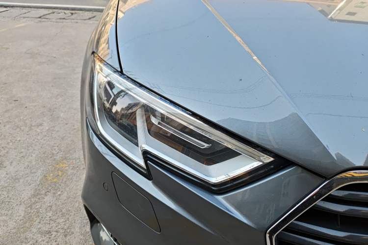 Used Audi A3 2018 30th Anniversary Edition Sportback 35 TFSI Fashion Model Right Front Headlight