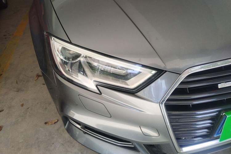 Used Audi A3 2018 30th Anniversary Edition Limousine 35 TFSI Fashion Model Right Front Headlight