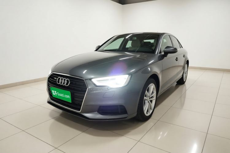Używany Audi A3 2018 30th Anniversary Edition Limousine 35 TFSI Ambition Model Guazi used car, China used car export, Used car for sale, Used  cars, Cheapest cars for sale