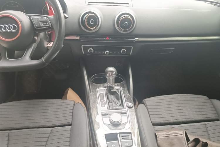 Used Audi A3 2018 30th Anniversary Edition Limousine 35 TFSI Sport Model Gear Lever