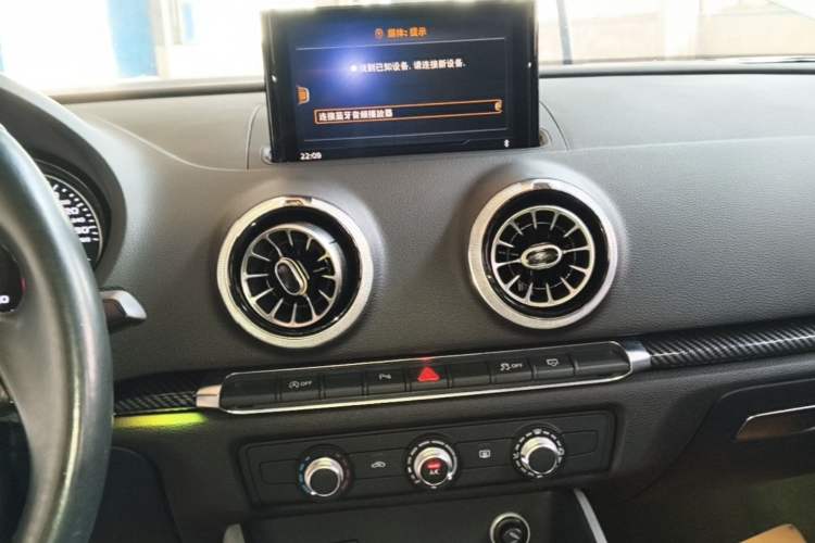 Used Audi A3 2018 30th Anniversary Edition Limousine 35 TFSI Fashion Model Audio And AC Panel