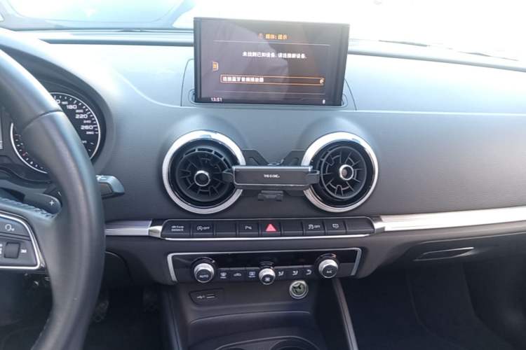 Used Audi A3 2018 30th Anniversary Edition Sportback 35 TFSI Sport Model Audio And AC Panel