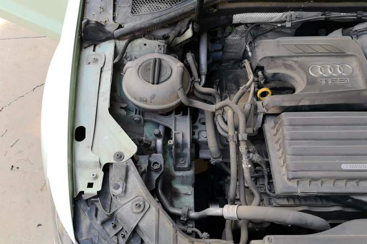 Used Audi A3 2018 30th Anniversary Edition Limousine 35 TFSI Ambition Model Engine Bay Right