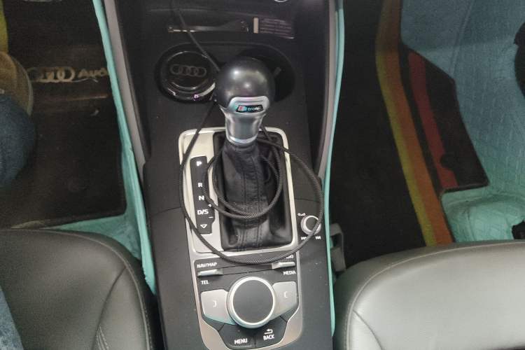 Used Audi A3 2018 30th Anniversary Edition Sportback 35 TFSI Fashion Model Gear Lever