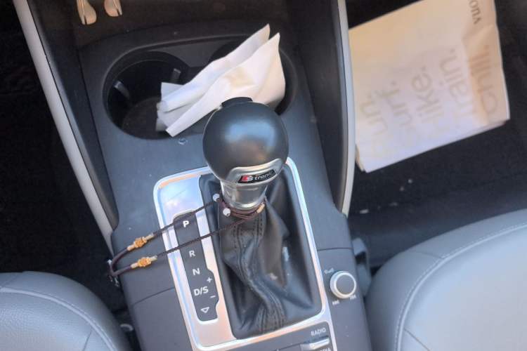 Used Audi A3 2018 30th Anniversary Edition Limousine 35 TFSI Fashion Model Gear Lever