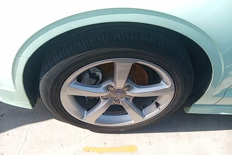 Used Audi A3 2018 30th Anniversary Edition Limousine 35 TFSI Fashion Model Left Front Wheel Hub