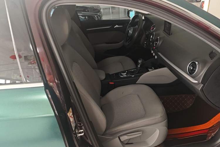 Used Audi A3 2018 30th Anniversary Edition Sportback 35 TFSI Ambition Model Right Front Seat
